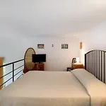 Flegrea House
