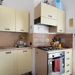 Flegrea House Ποτσουόλι