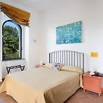 Βίλα Flegrea House