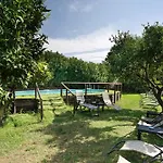 Βίλα Flegrea House