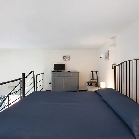 Flegrea House Villa *
