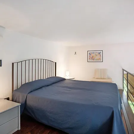 Flegrea House Villa *