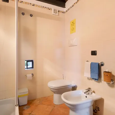 Flegrea House פוזולי