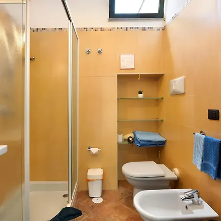 Flegrea House פוזולי